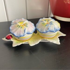 2/$49 Vintage Flower Ladybug Salt Pepper Shaker Set Retro Spring Floral Dainty